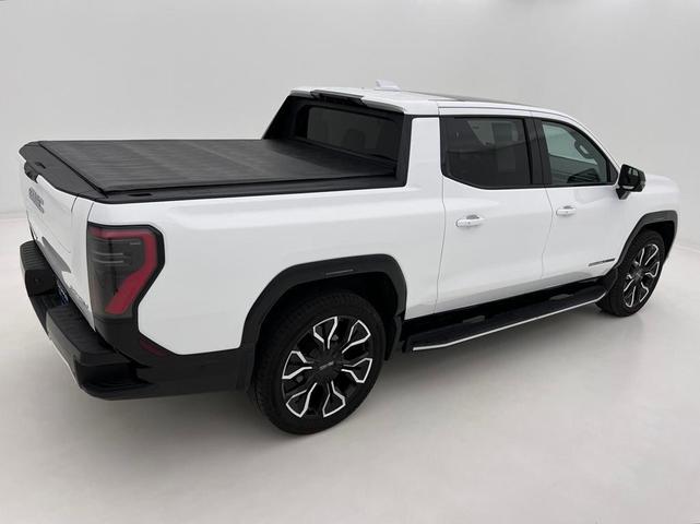 Photo of 2025 Summit White GMC Sierra EV