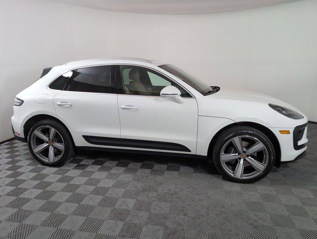 Photo of 2025 White Porsche Macan