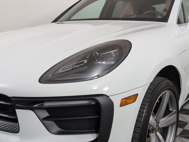 Photo of 2025 White Porsche Macan