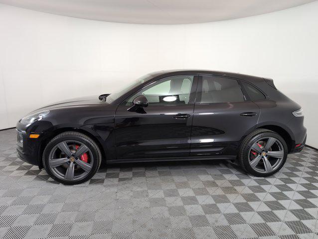 Photo of 2025 Jet Black Metallic Porsche Macan