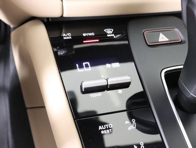 Photo of 2025 White Porsche Macan
