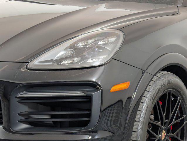 Photo of 2023 Black Porsche Cayenne