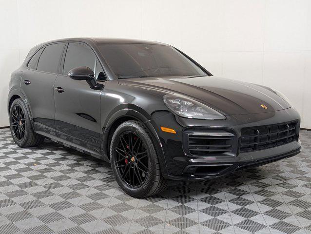 Photo of 2023 Black Porsche Cayenne