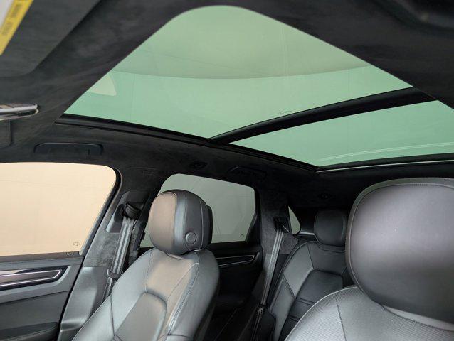 Photo of 2023 Black Porsche Cayenne