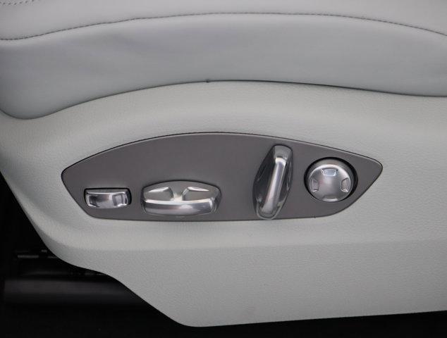Photo of 2025 Black Porsche Macan