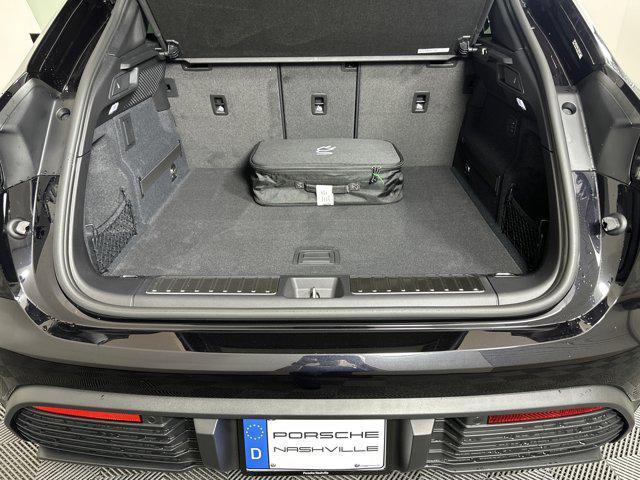 Photo of 2025 Jet Black Metallic Porsche Macan
