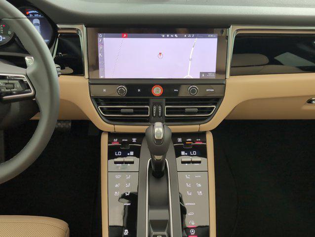 Photo of 2025 White Porsche Macan