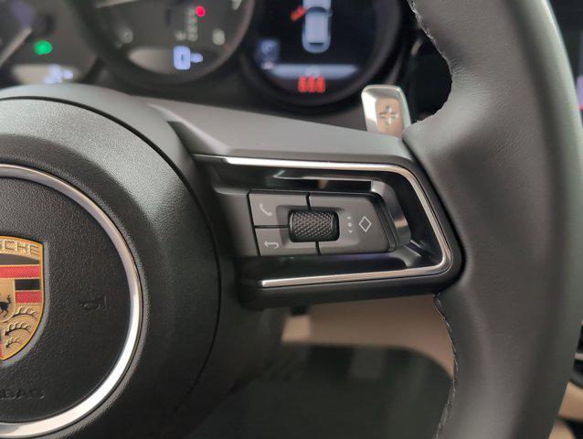 Photo of 2025 White Porsche Macan