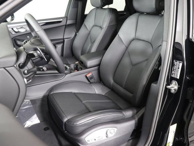 Photo of 2025 Black Porsche Macan