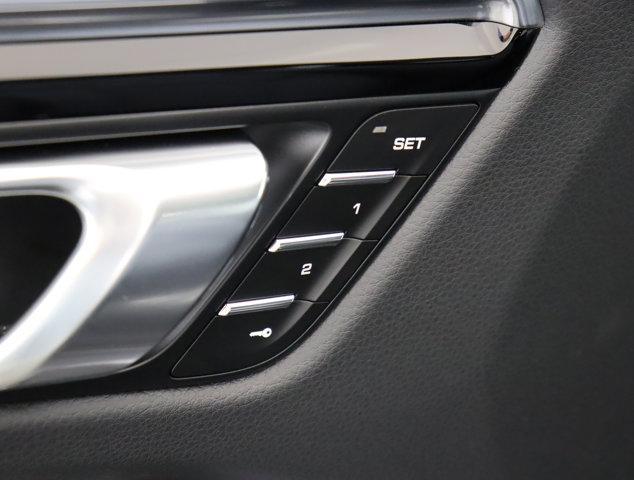 Photo of 2025 Black Porsche Macan