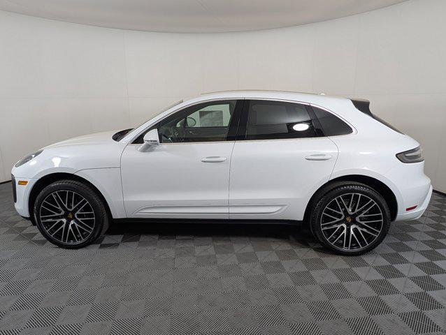 Photo of 2025 Carrara White Metallic Porsche Macan