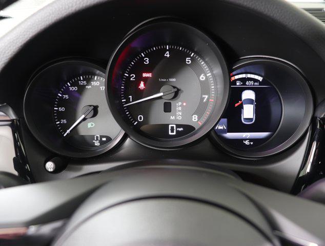 Photo of 2025 Black Porsche Macan