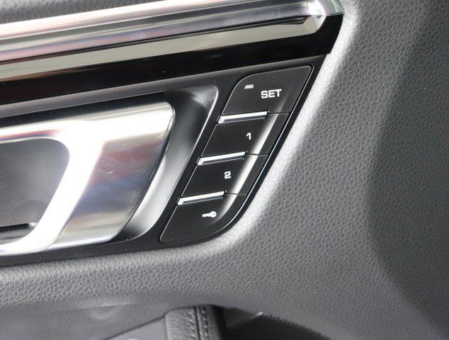 Photo of 2025 Black Porsche Macan