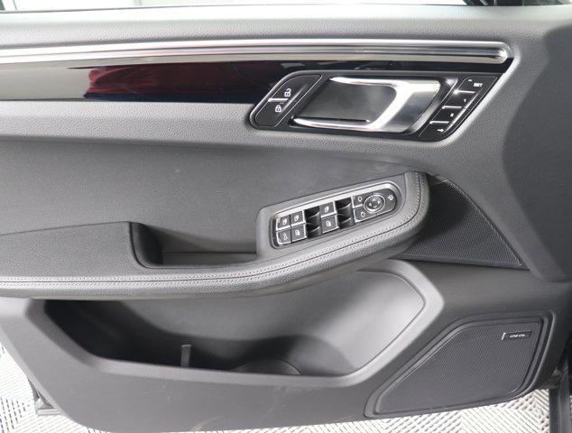 Photo of 2025 Black Porsche Macan