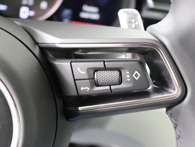 Photo of 2025 Carrara White Metallic Porsche Macan