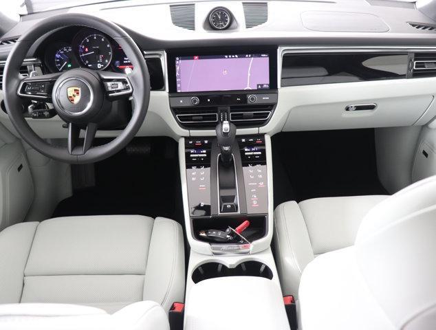 Photo of 2025 Carrara White Metallic Porsche Macan