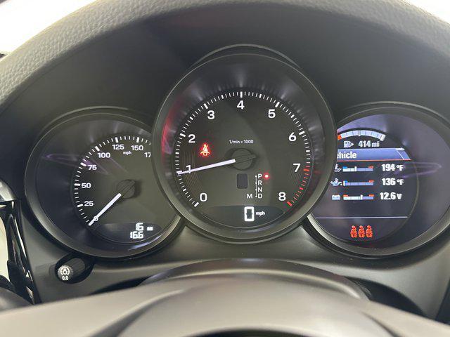 Photo of 2025 Dolomite Silver Metallic Porsche Macan