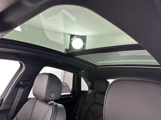 Photo of 2025 Dolomite Silver Metallic Porsche Macan