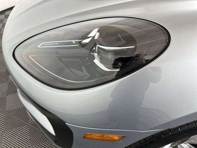 Photo of 2025 Dolomite Silver Metallic Porsche Macan