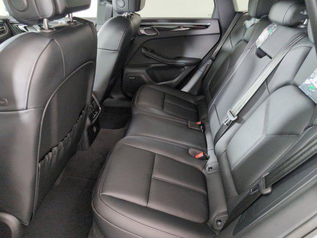 Photo of 2025 Dolomite Silver Metallic Porsche Macan