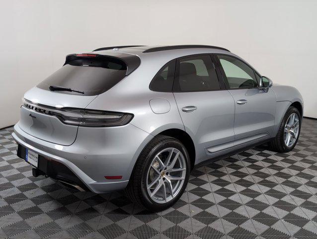 Photo of 2025 Dolomite Silver Metallic Porsche Macan