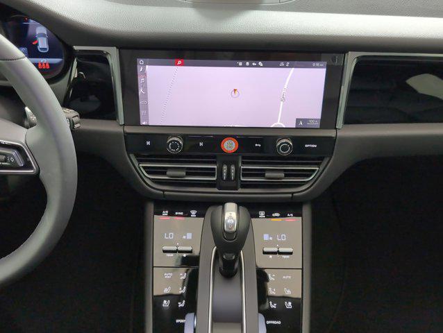 Photo of 2025 Dolomite Silver Metallic Porsche Macan