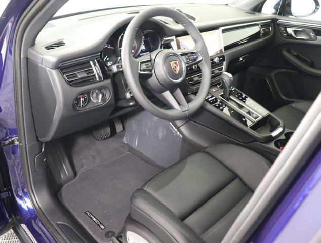 Photo of 2025 Gentian Blue Metallic Porsche Macan