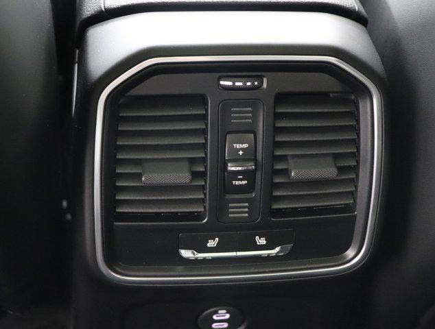 Photo of 2025 Gentian Blue Metallic Porsche Macan