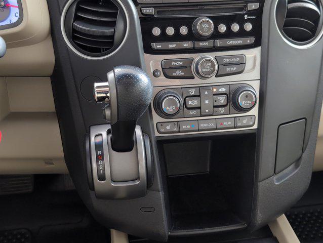 Photo of 2013 Crystal Black Pearl Honda Pilot