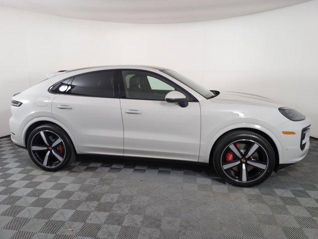 Photo of 2025 Chalk Porsche Cayenne