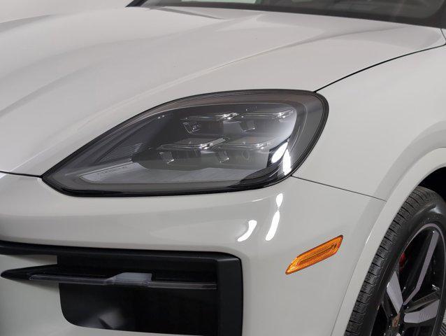 Photo of 2025 Chalk Porsche Cayenne