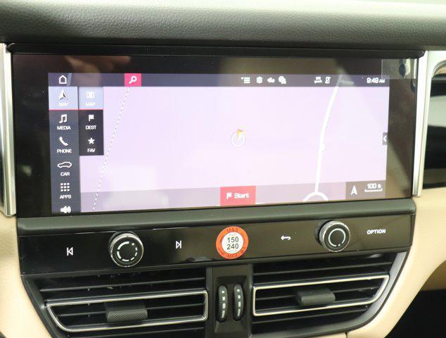 Photo of 2025 White Porsche Macan