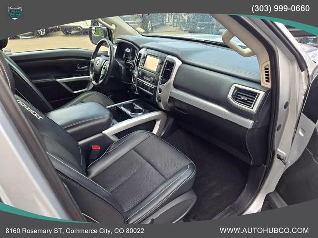 Photo of 2017 Brilliant Silver Nissan Titan