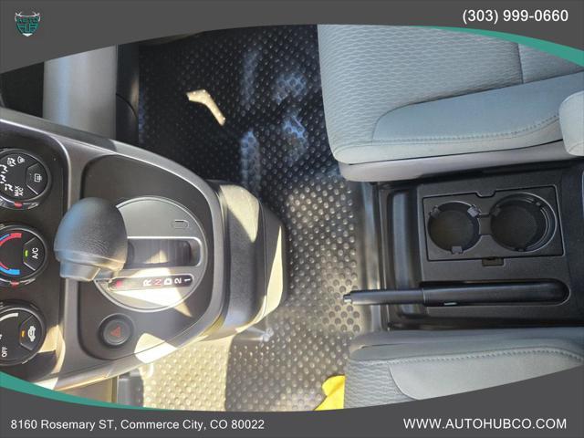 Photo of 2011 Alabaster Silver Metallic Honda Element