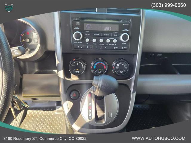 Photo of 2011 Alabaster Silver Metallic Honda Element