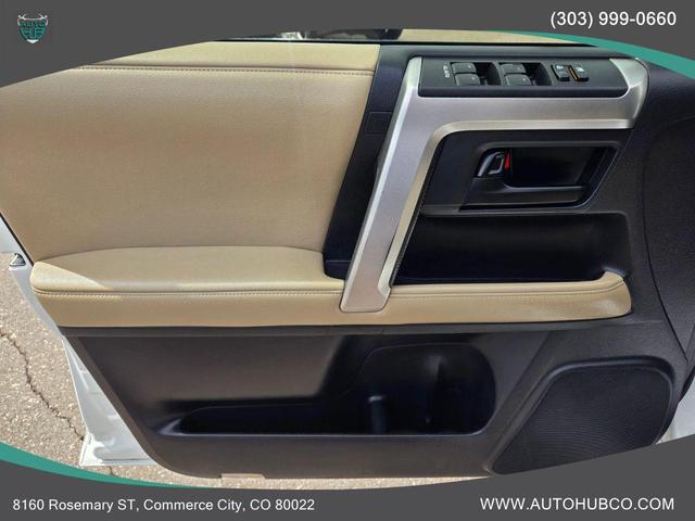 Photo of 2013 Blizzard Pearl Metallic Toyota 4Runner