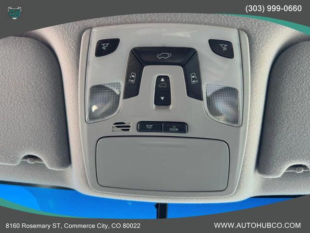 Photo of 2011 Predawn Gray Mica Toyota Sienna