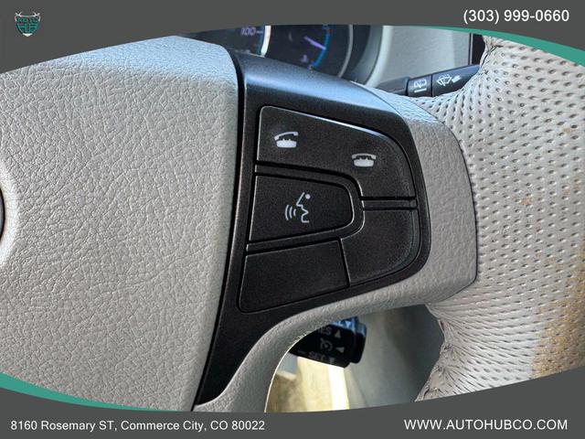 Photo of 2011 Predawn Gray Mica Toyota Sienna