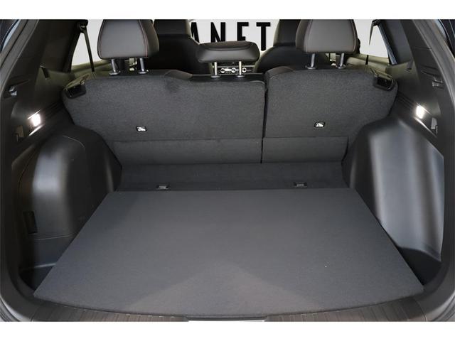 Photo of 2026 Platinum White Pearl Honda CR-V Hybrid