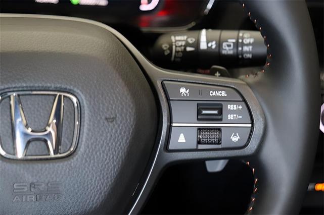 Photo of 2026 Platinum White Pearl Honda CR-V Hybrid