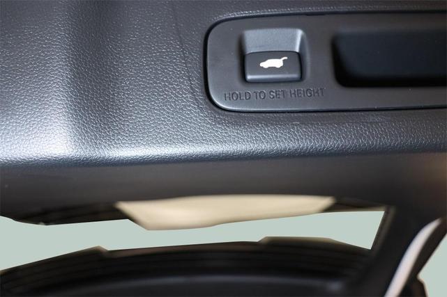 Photo of 2026 Platinum White Pearl Honda CR-V Hybrid