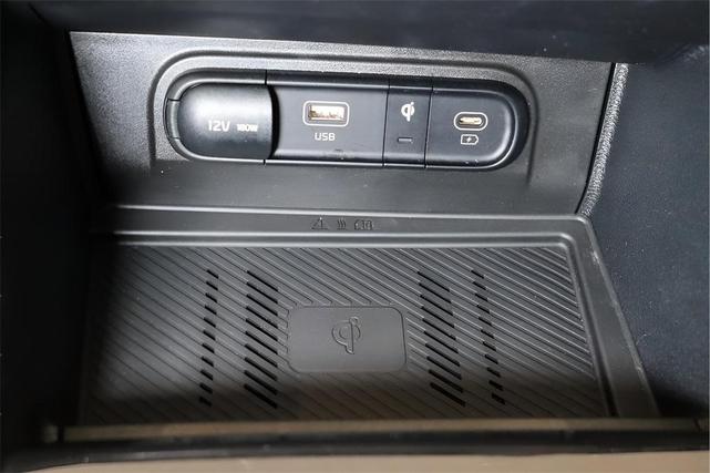 Photo of 2023 Ebony Black Kia Sportage