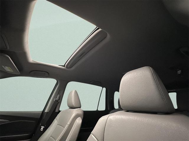 Photo of 2017 Modern Steel Metallic Honda Pilot