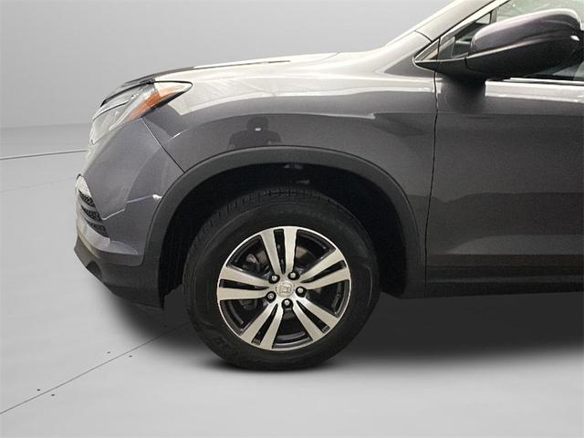 Photo of 2017 Modern Steel Metallic Honda Pilot