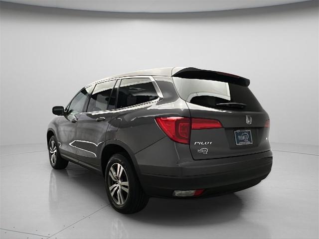 Photo of 2017 Modern Steel Metallic Honda Pilot