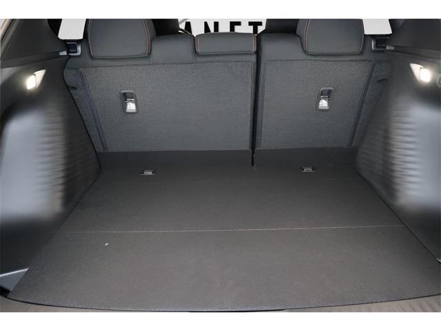 Photo of 2026 Platinum White Pearl Honda HR-V