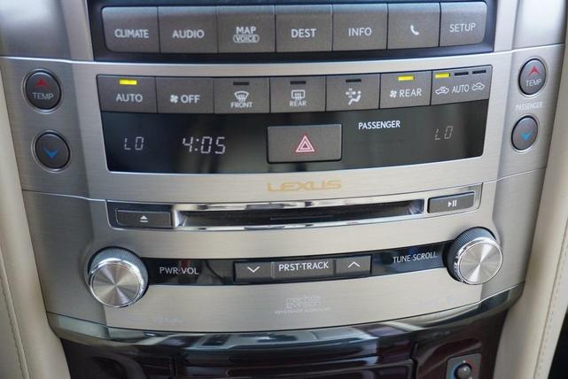Photo of 2014 Starfire Pearl Lexus LX 570