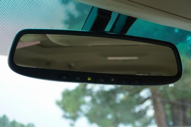 Photo of 2014 Starfire Pearl Lexus LX 570