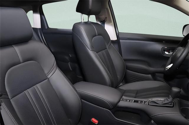 Photo of 2026 Urban Gray Pearl Honda HR-V