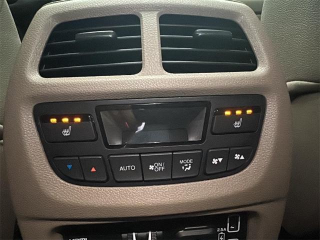 Photo of 2022 Deep Scarlet Pearl Honda Pilot
